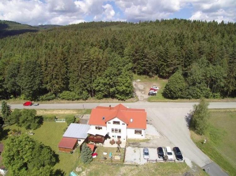 Penzion A Restaurace Hostinec Na Letne チェスキー クルムロフ エクステリア 写真