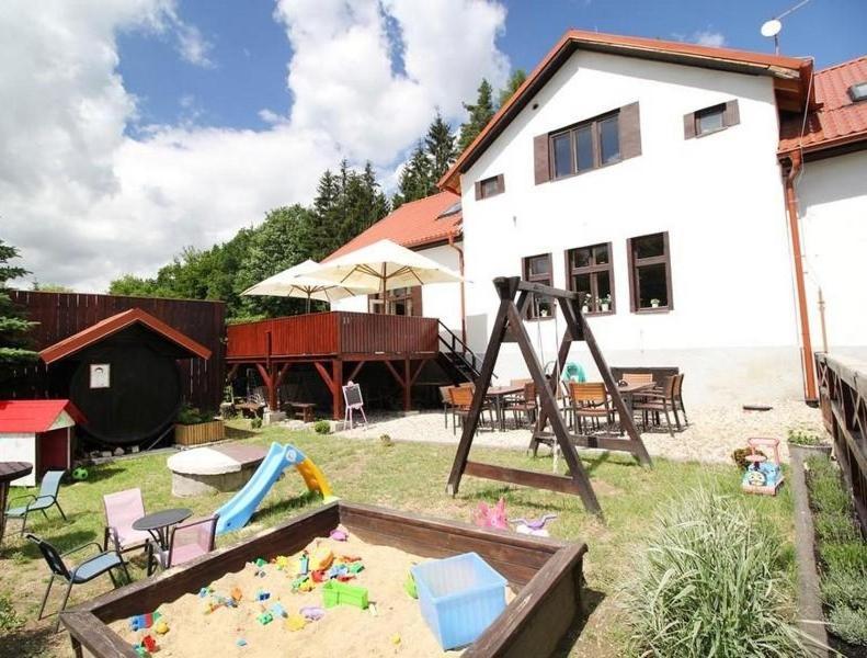 Penzion A Restaurace Hostinec Na Letne チェスキー クルムロフ エクステリア 写真